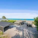 Holiday home Awesome In With 3 Bedrooms, Sauna And Internet *
