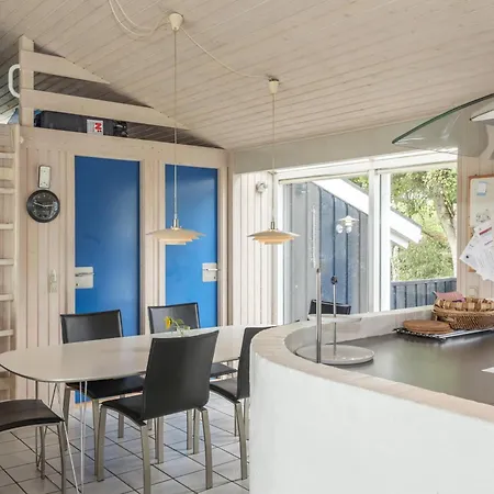 Holiday home Awesome In With 3 Bedrooms, Sauna And Internet