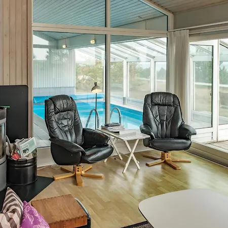 Awesome In With 3 Bedrooms, Sauna And Internet Holiday home