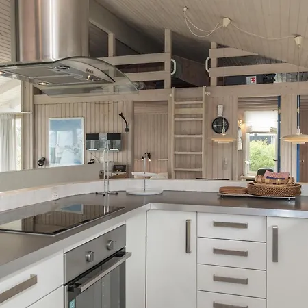 Holiday home Awesome In With 3 Bedrooms, Sauna And Internet Ebeltoft