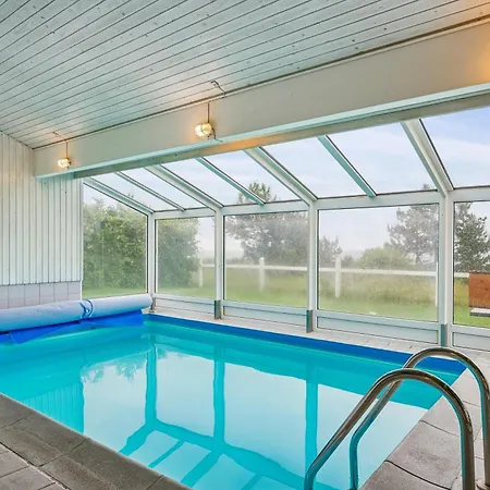 펜션 Awesome In With 3 Bedrooms, Sauna And Internet