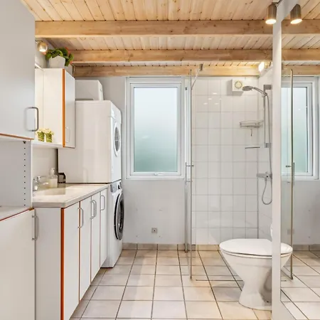 펜션 Awesome In With 3 Bedrooms, Sauna And Internet