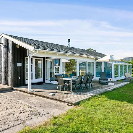 Awesome In With 3 Bedrooms, Sauna And Internet * Ebeltoft